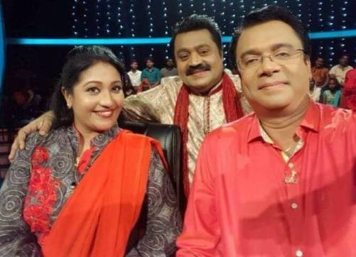 Thesni Khan as a judge in Comedy Stars