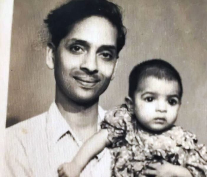 An Old Picture of Neena Gupta with Her Father