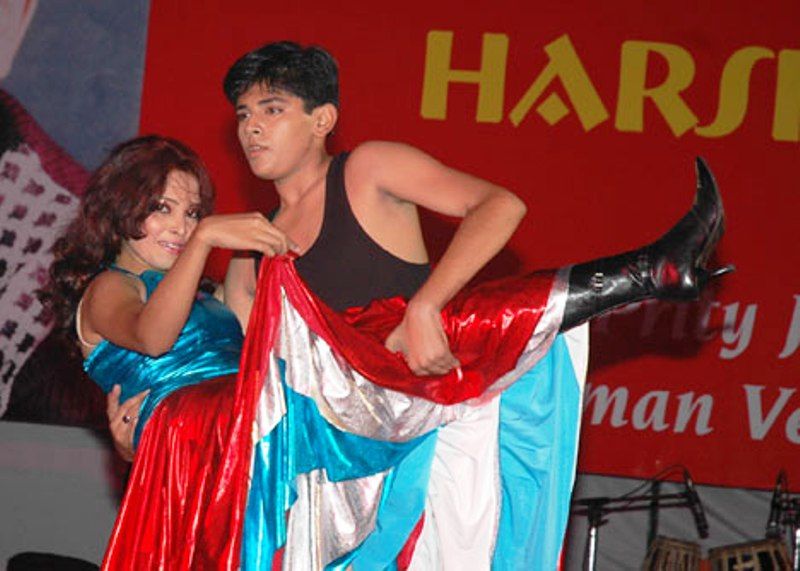 Harsh Nagar Performing Dance
