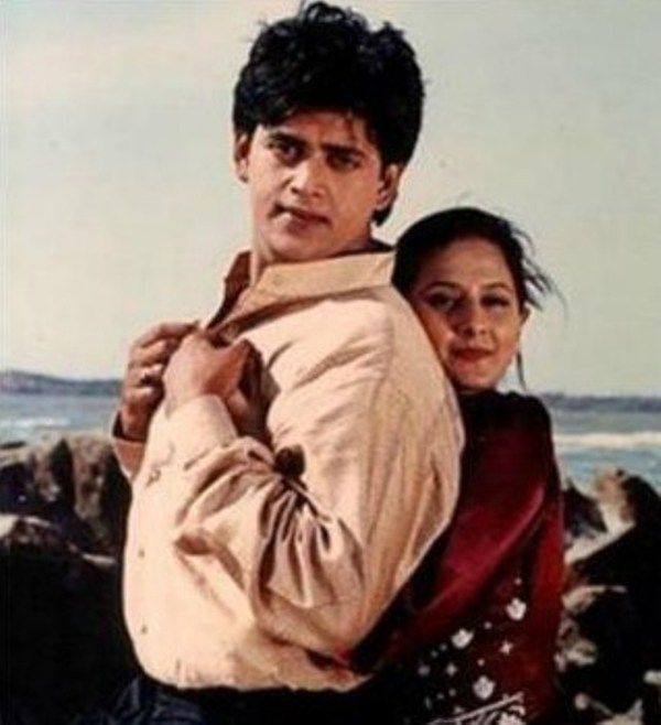 Pooja Dadwal with Ravi Kishan in a Scene from Tumse Pyar Ho Gaya (1997)