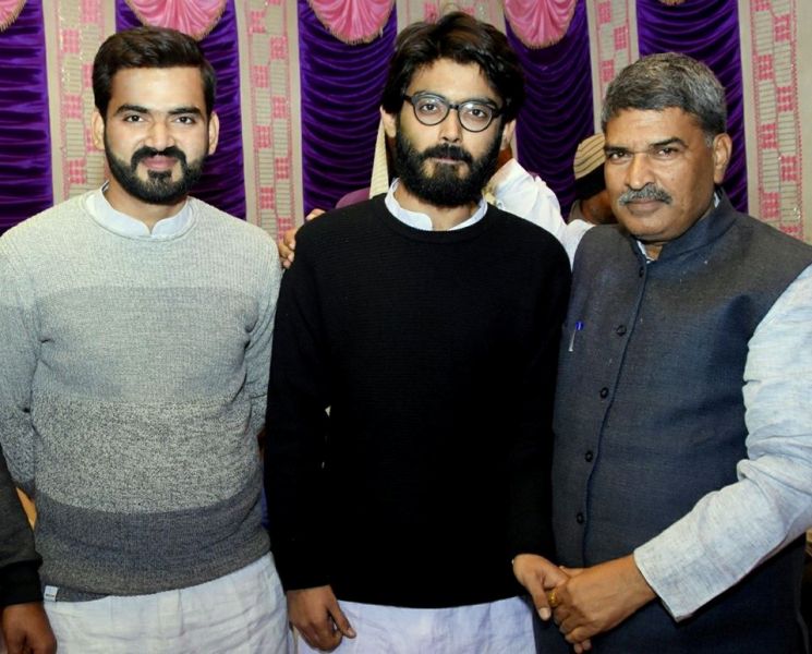 Sharjeel Imam with younger brother Muzzammil Imam and Jahanabad MP Arun Kumar