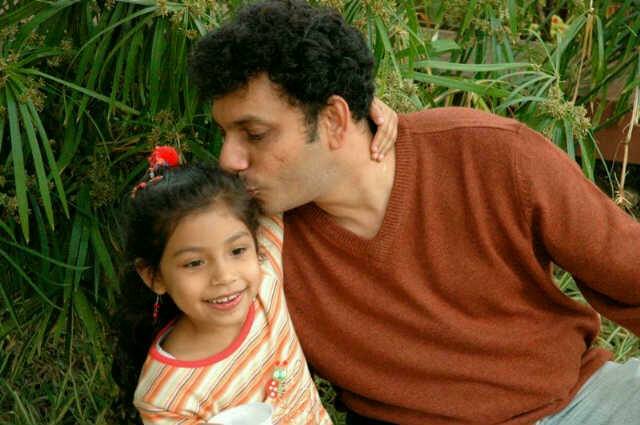Waris Pathan with daughter