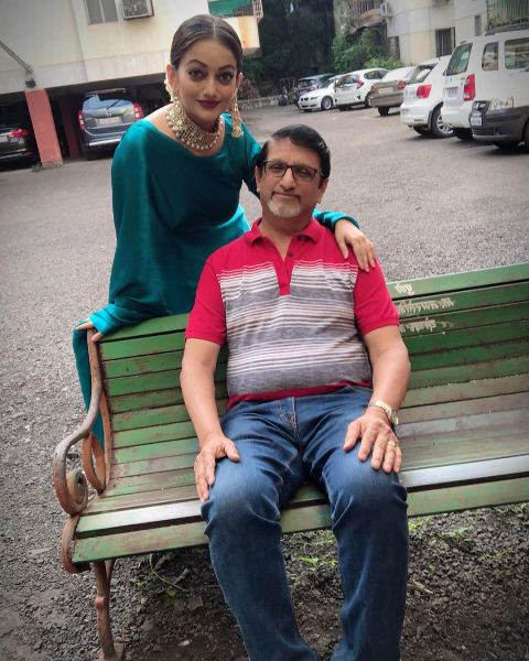 Manasi Naik with her father