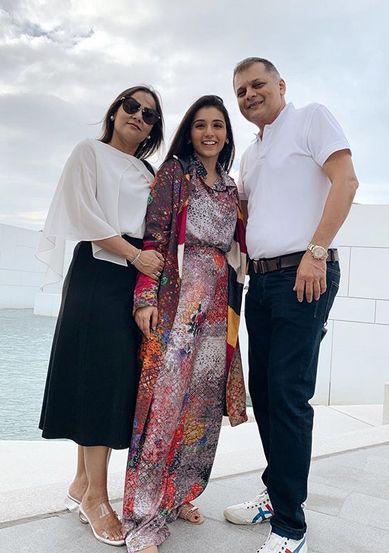 Masoom Minawala Mehta with her parents