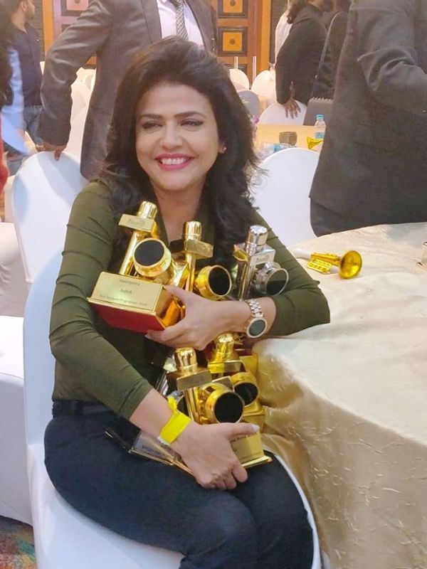 Sweta Singh With Her Awards
