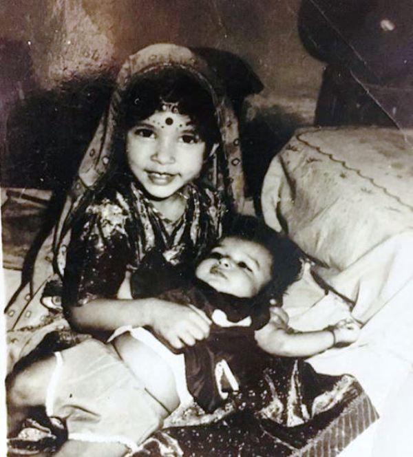 A Childhood Picture of Meenakshi Joshi With Her Sister