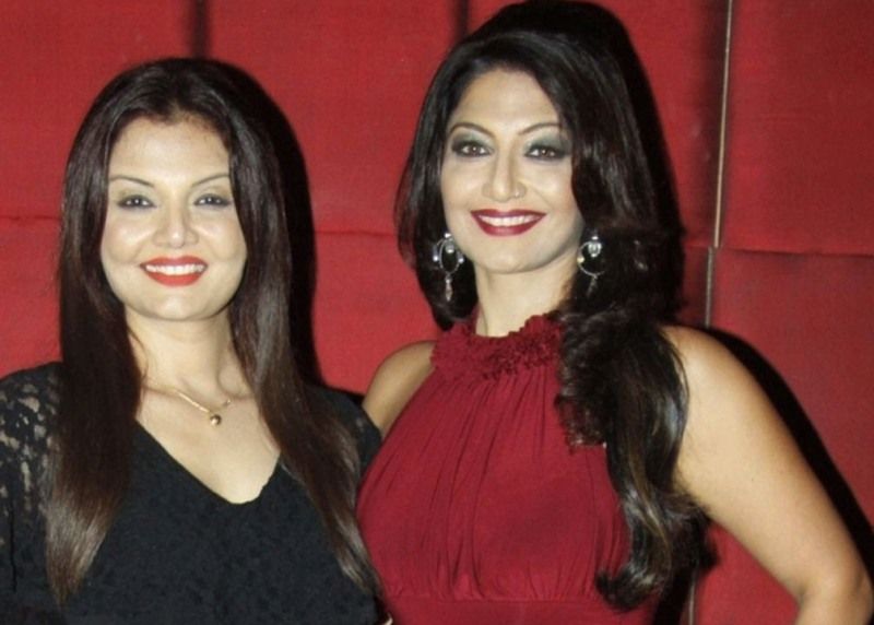 Deepshikha Nagpal With Her Sister