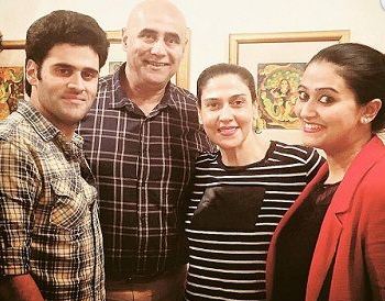 Siddhant Issar with his parents and sister