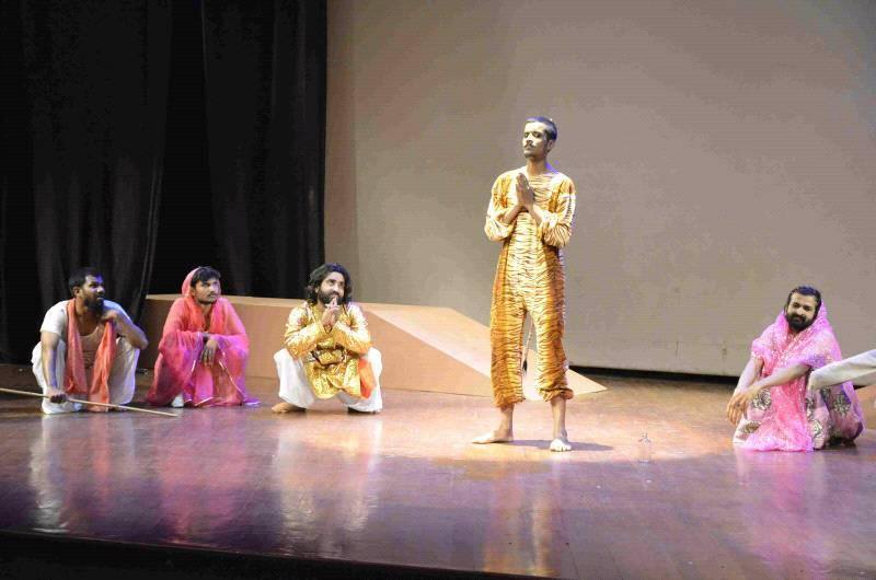 Aasif Khan Acting in a Theatre Play