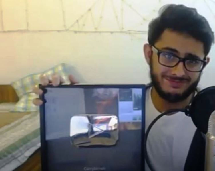 CarryMinati With His Diamond Play Button
