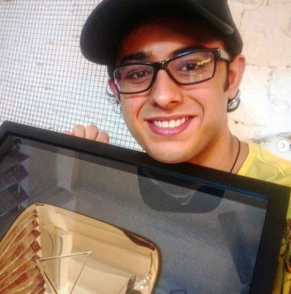 CarryMinati With His Golden Play Button
