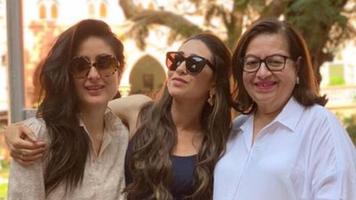 Karishma Kapoor with her sister and mother