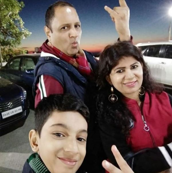 Sandeep Mohan With His Wife Nita and Son
