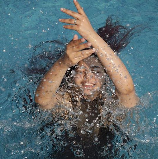 Shreya Jain swimming