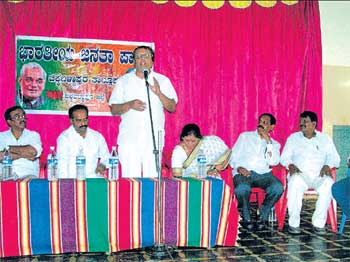 Mukhyamantri Chandru addressing a rally as a member of BJP