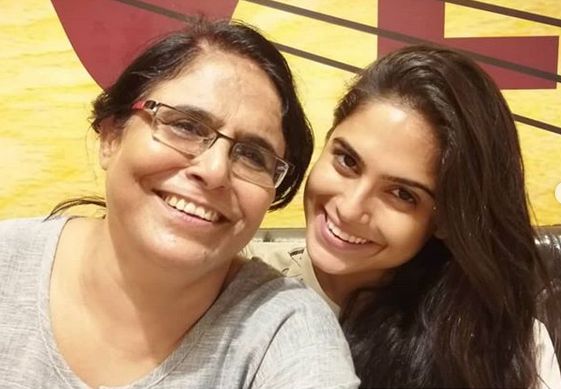 Naina Ganguly with her mother