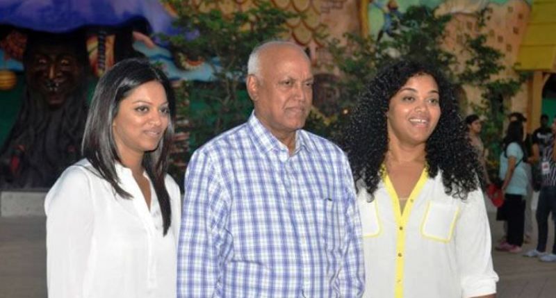 Pooja Shetty With Her Father and Sister