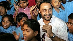Rahul Bose working for his NGO, The Foundation