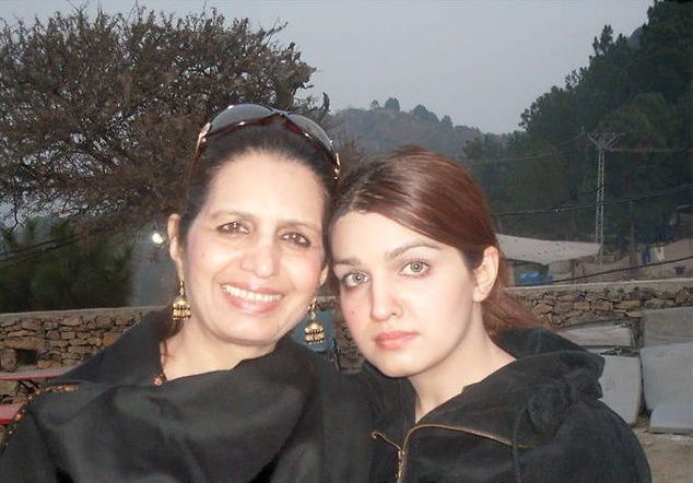 Mushaal Mullick and her mother