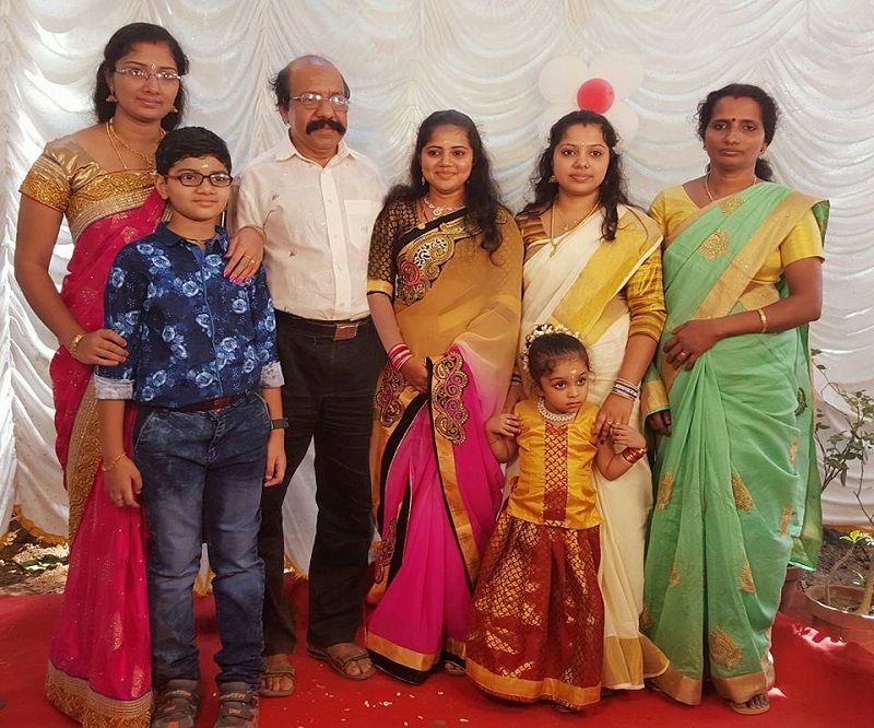 Sai Swetha With Her Parents and Sisters