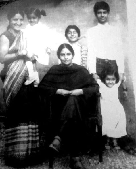 Sudhanshu Pandey's mother