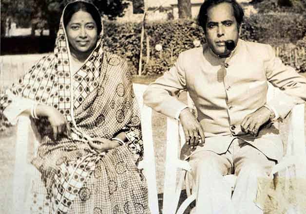 Suvra Mukherjee with husband Pranab Mukherjee in 1979