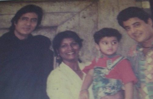 An Old Picture of Habiba Rehman With Her Family and Amitabh Bachchan