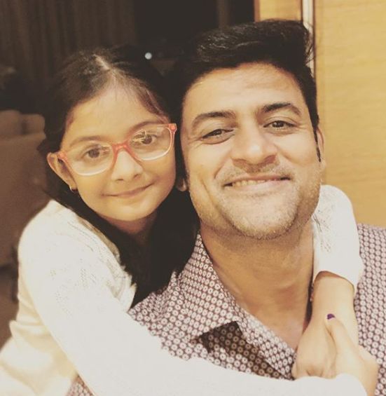 Manav Gohil with his daughter