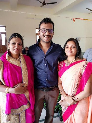 Ashish Bagrecha With His Mother and Aunt