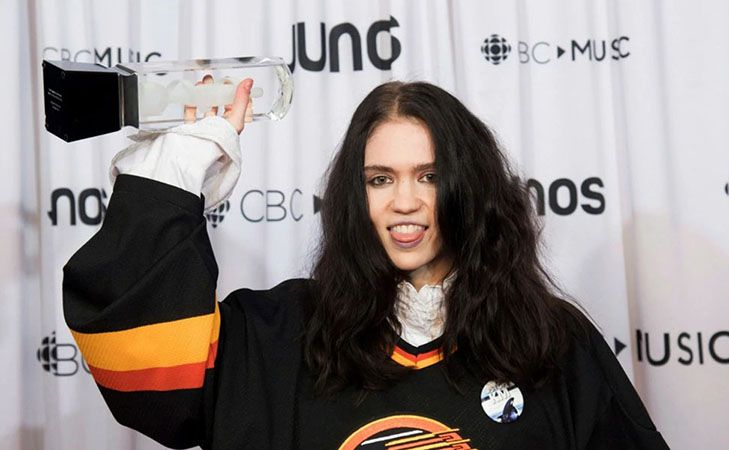 Grimes with her Juno Award