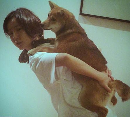 Jung Yu-mi with her Pet