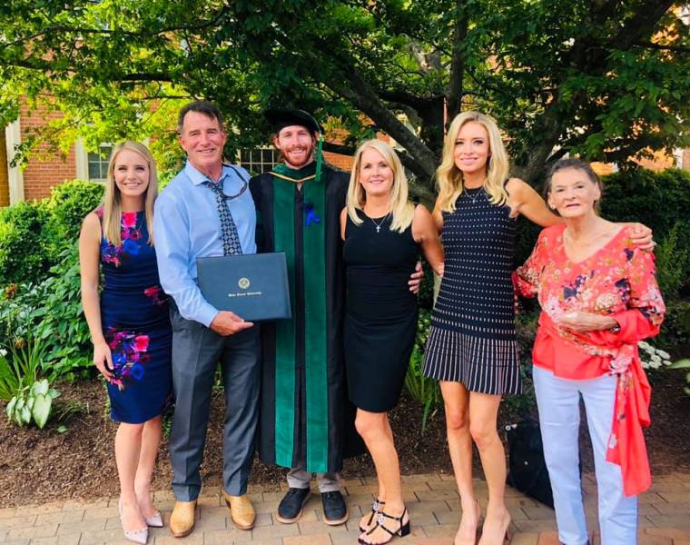 Kayleigh McEnany (2nd from right) with her parents and siblings