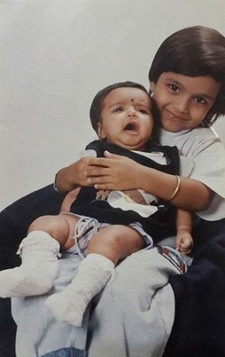 Nidhi Moony Singh's Childhood Picture With Her Sister