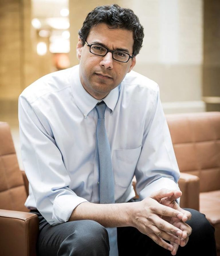 Dr. Atul Gawande Wiki, Age, Wife, Children, Family, Biography & More