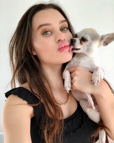 Lana Rhoades with her pet dog