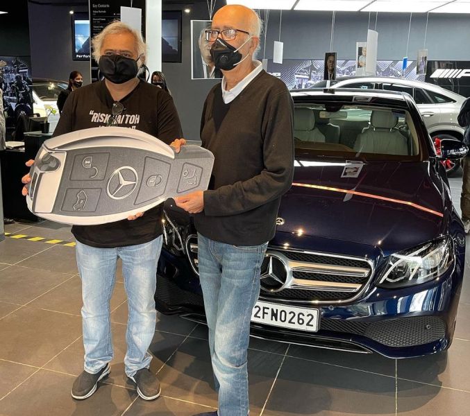 Hansal Mehta buying his car