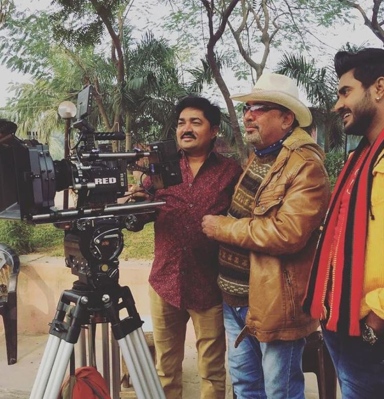Pappu Khanna on the sets of a film