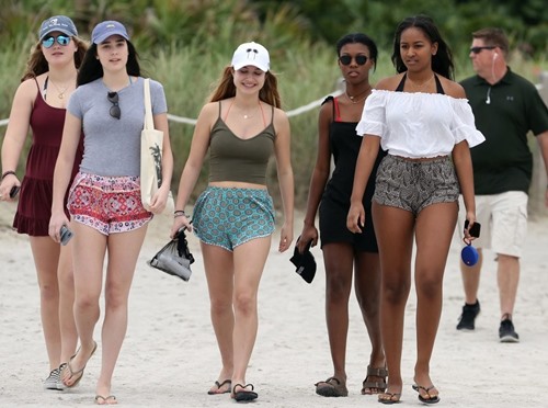 Sasha Obama with her friends in Miami