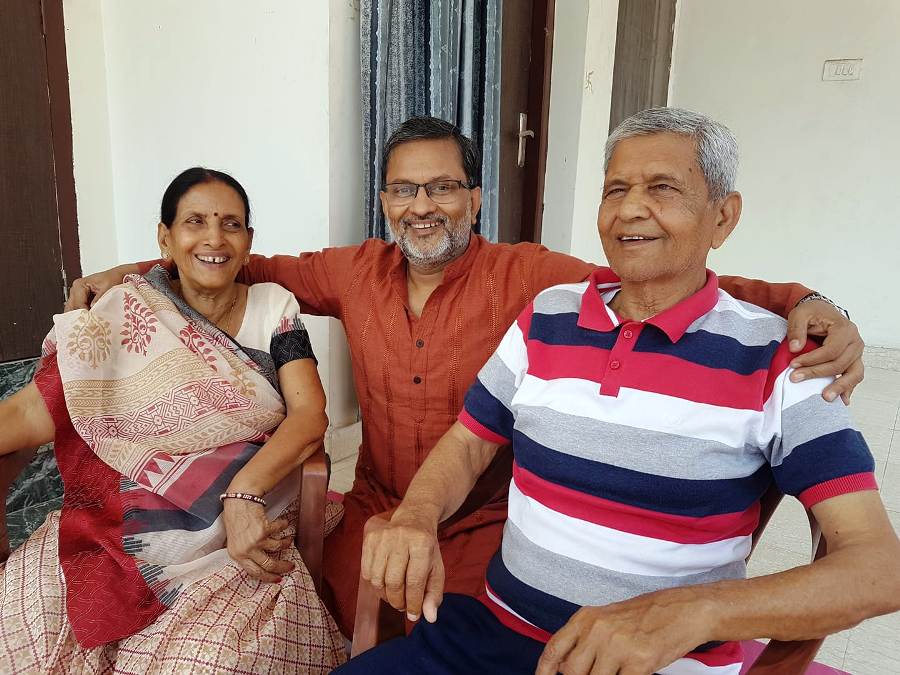 Ajit Anjum with his parents