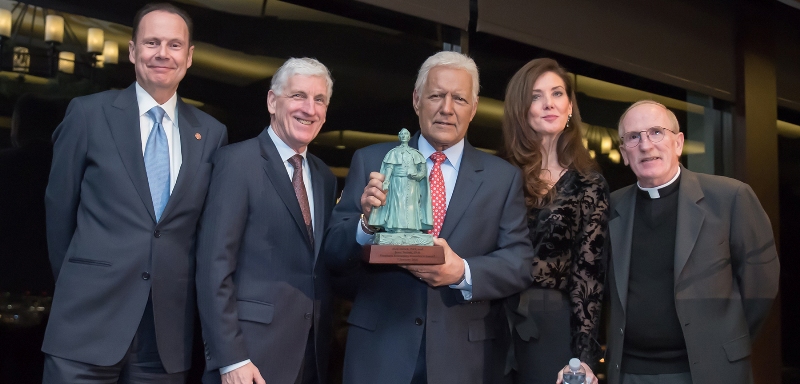 Alex and Jean Trebek receiving Fordham Founder’s Award (2020)