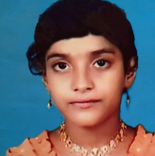 Manya Singh's childhood picture