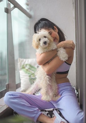 Radhika Seth with her pet dog