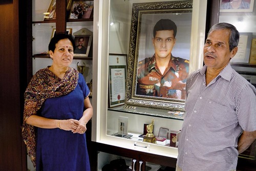 Sandeep's parents, K Unnikrishnan (father) and Dhanalakshmi Unnikrishnan (mother)