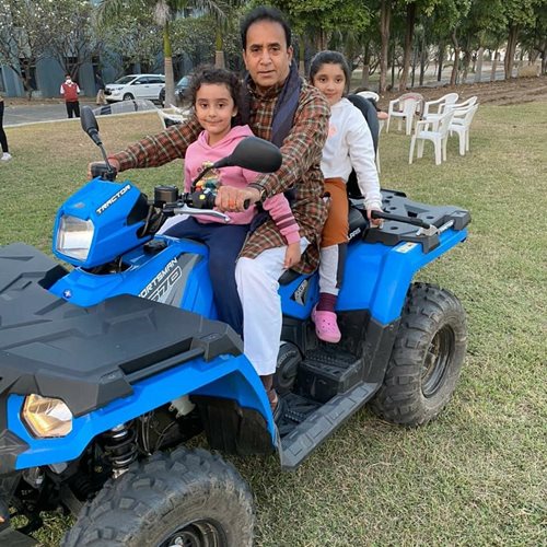 Anil Deshmukh on a vacation with his grandchildren