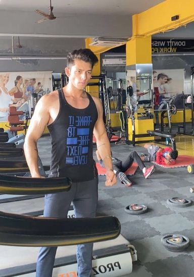 Dhruv Malik inside the gym