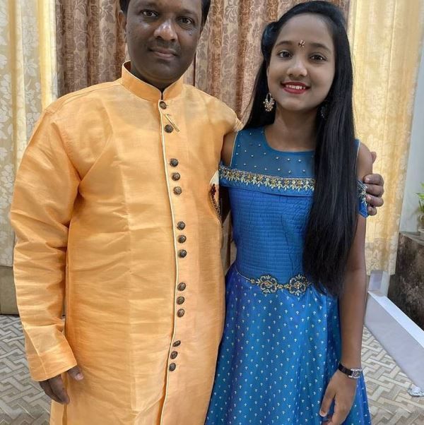 Anjali Gaikwad with her father