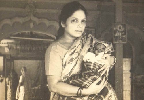 Devdutt Pattanaik's childhood picture with his mother