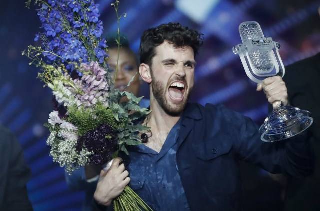 Duncan Laurence with his Eurovision Song Contest trophy