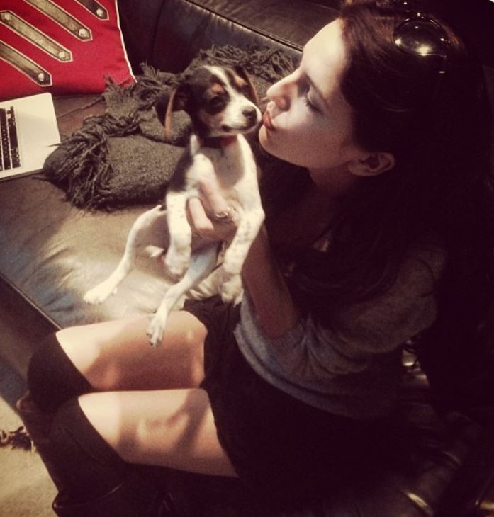 Isabelle Kaif with a puppy