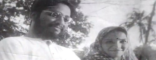 Pandit Chaturbhuj Rathod with his wife